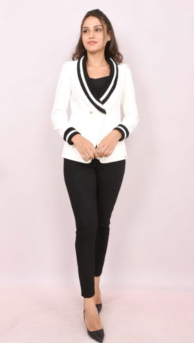 Женский костюм of White габардин с трикотажной вставкой на пиджаке 414